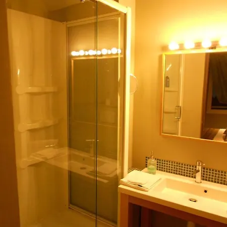 Le Crocodile Rouge Frühstückspension