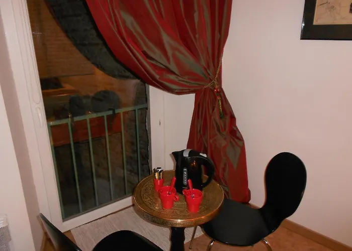 Le Crocodile Rouge Bed & Breakfast 3*