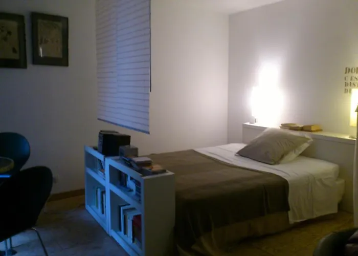 Le Crocodile Rouge Bed & Breakfast Perpignan