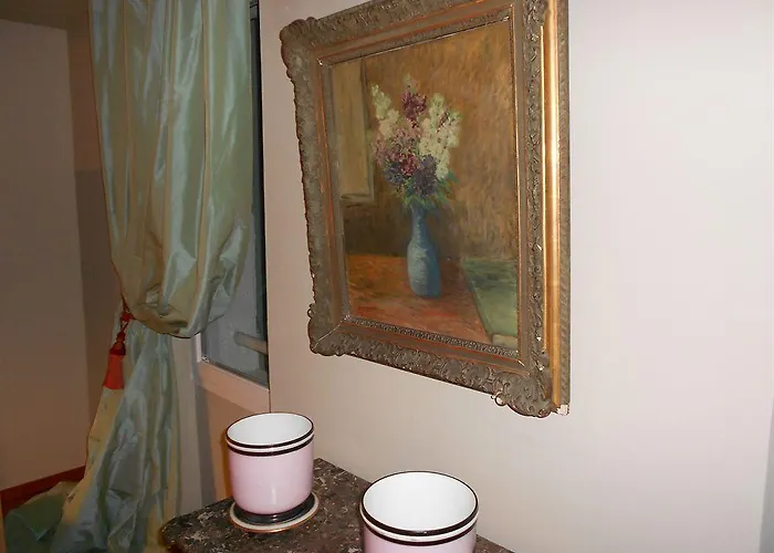 Le Crocodile Rouge Bed & Breakfast